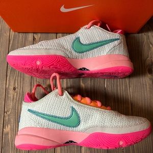 Nike Lebron 20 Basketball shoes